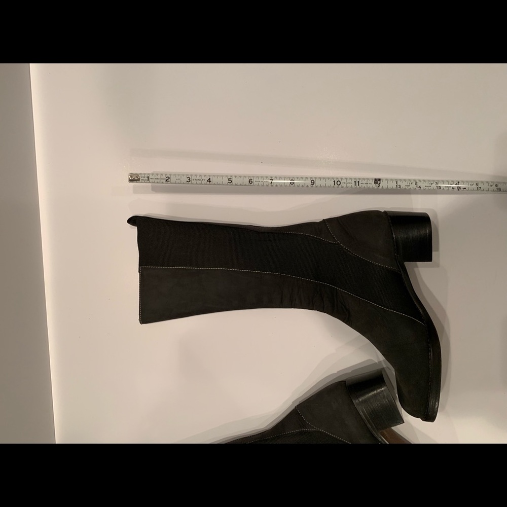 NWOT, charcoal gray, nubuck boot. Made in Italy - Picture 5 of 8